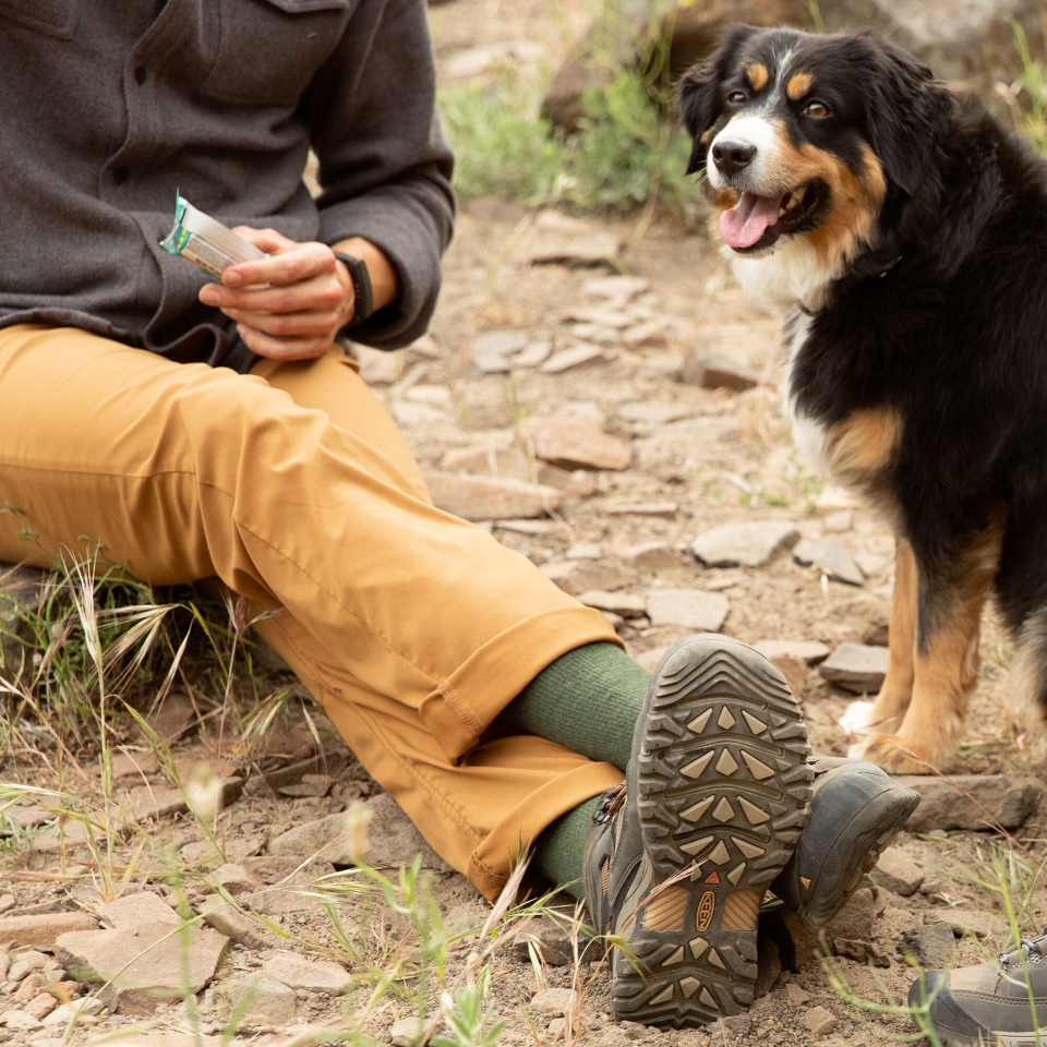 Keen Targhee II Impermeable Para Hombre, Color Negro, Verde Oliva Y Marrón Dorado